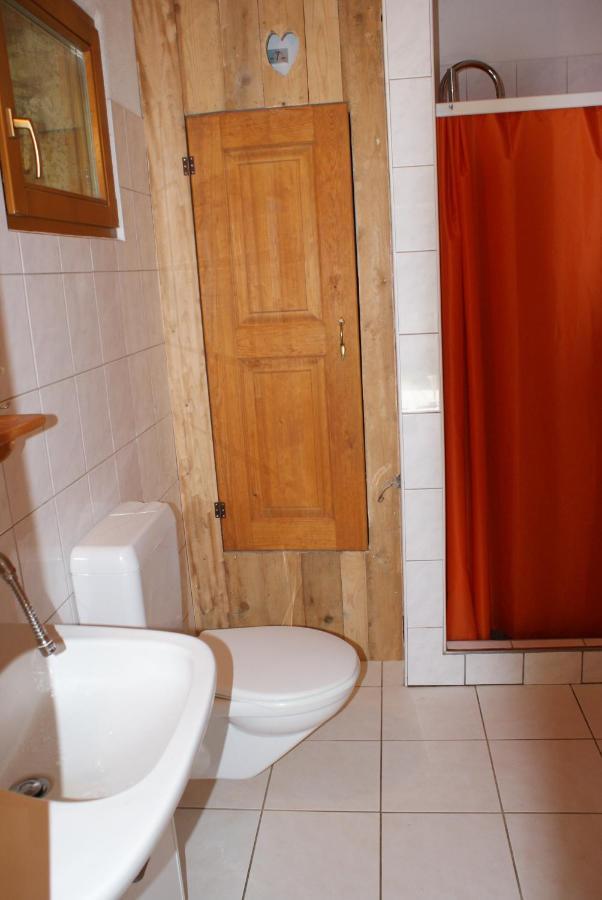 Rustikale Und Grosszuegige Ferienwohnung Kasperske Hory Exteriér fotografie
